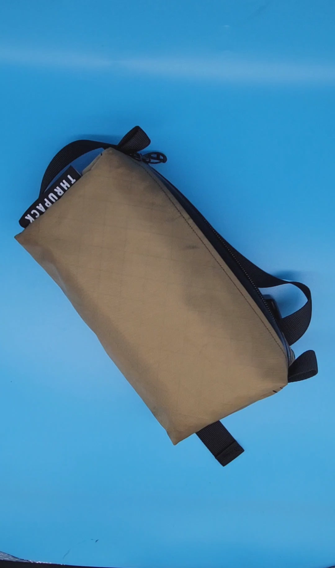 トスタルジッククロージング fanny pack